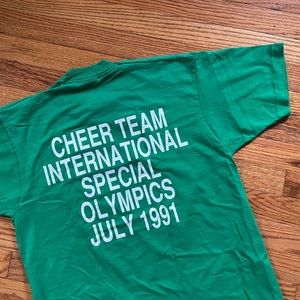 💛SOLD💛 VINTAGE 1991 SPECIAL OLYMPICS CHEER TEAM T-SHIRT